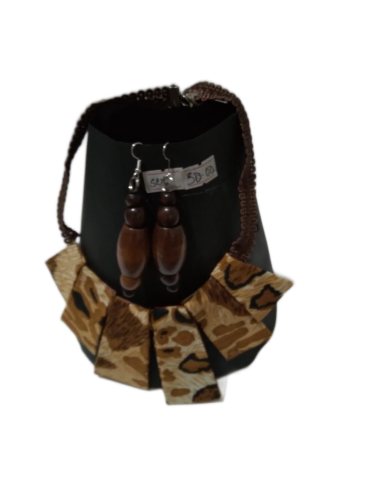 Necklace sets and Clutch/Rosemond's Creole Sewing Shop freeshipping - Buydominicaonline.com